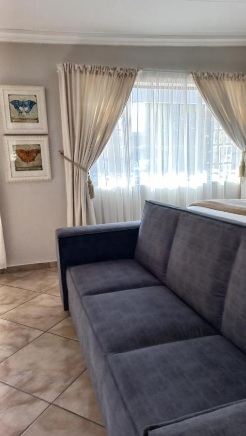 Jakkalsdraai Guest House พ็อตเชฟสตรูม ภายนอก รูปภาพ